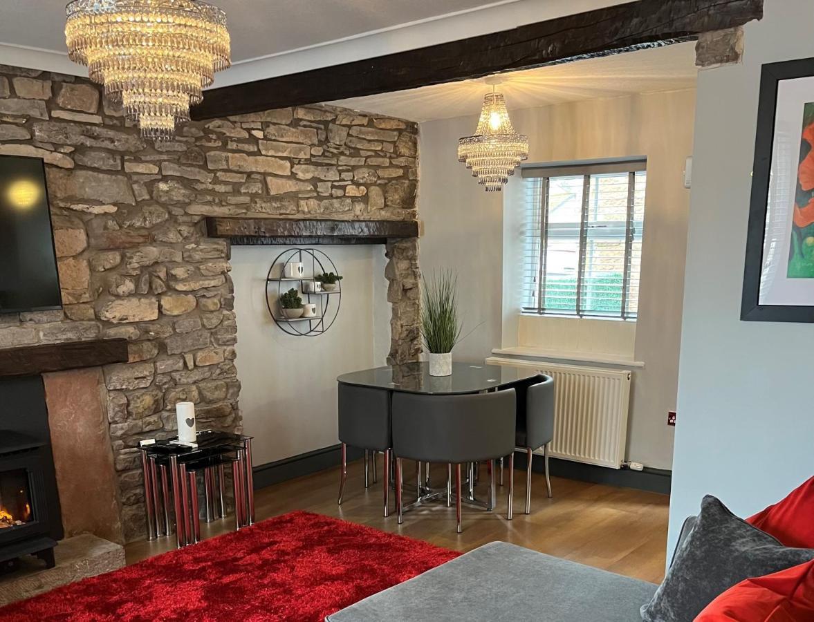 Inn Crown And Cushion 3*