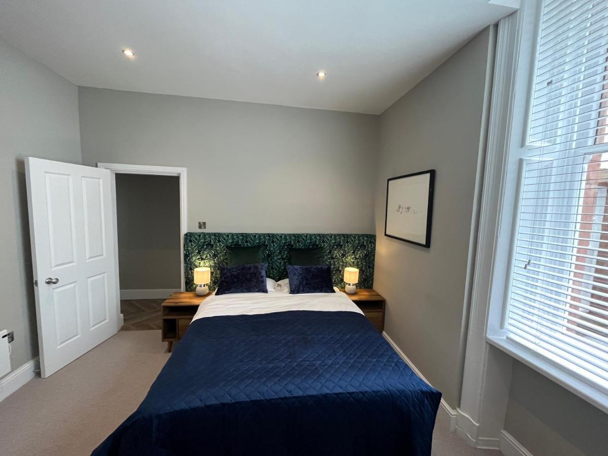 Crown And Cushion Inn